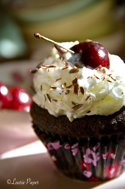 CupcakeBlackForest